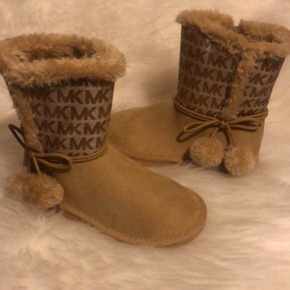 Michael Kors Other - Mk boots size(11)girl🌹